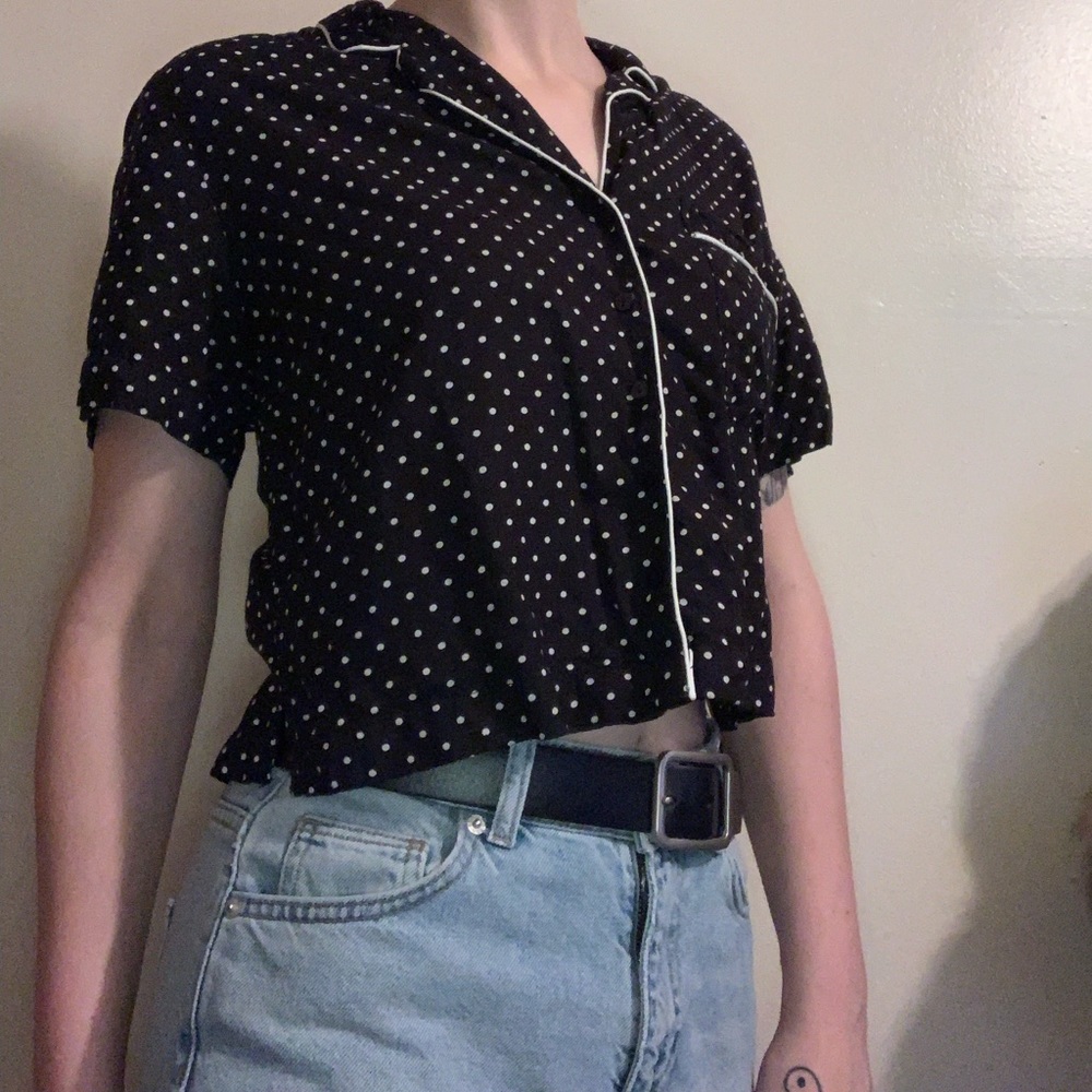 Cute Forever 21 cropped polka dot shirt
